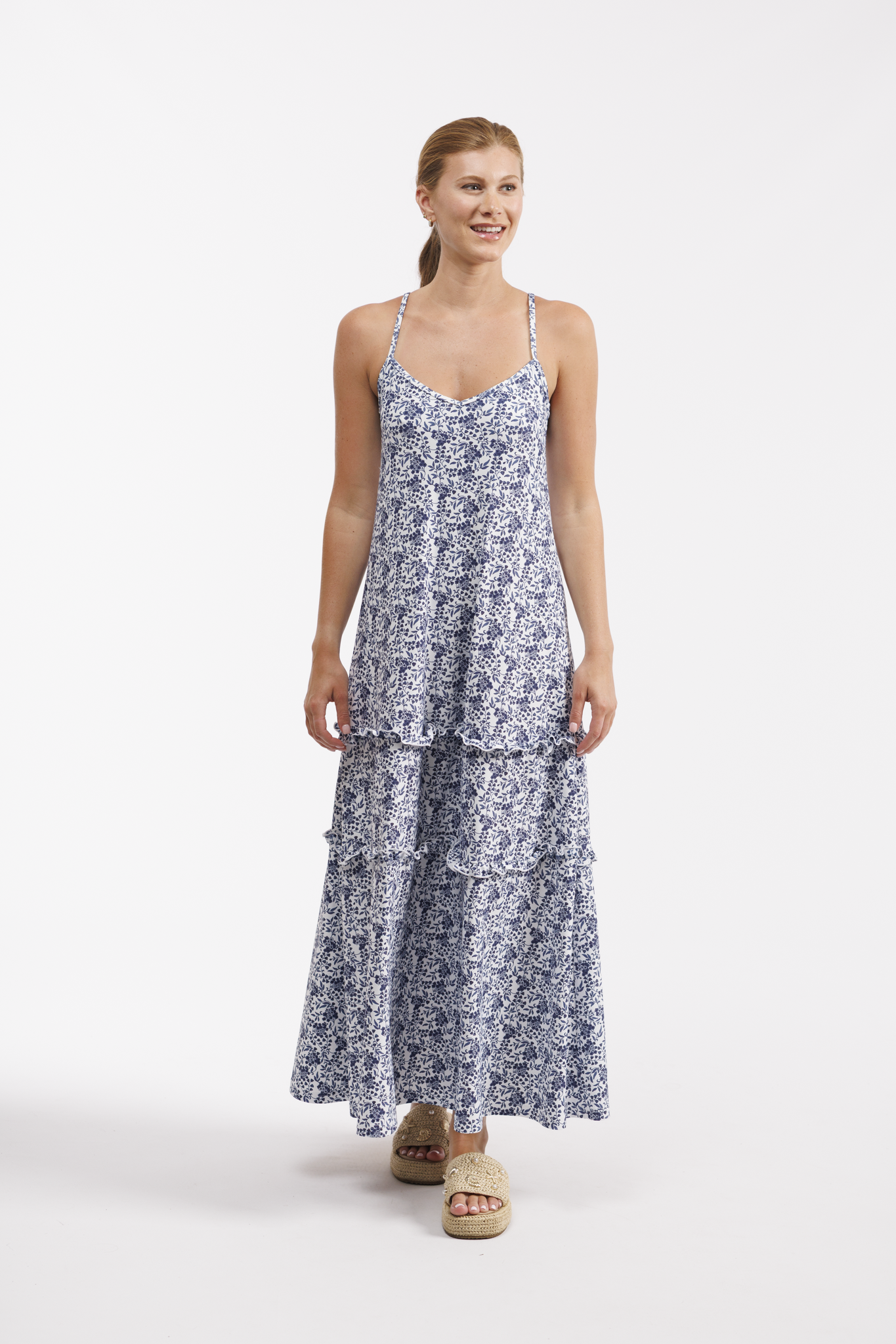 Smith & Quinn | The Abigail Dress - Bluebonnet | Women's Size L / Bluebonnet | Floral Print | Luxury Ladies Apparel Smith & Quinn | The Abigail Dress - Bluebonnet | Women's Size L / Bluebonnet | Floral Print | Luxury Ladies Apparel
