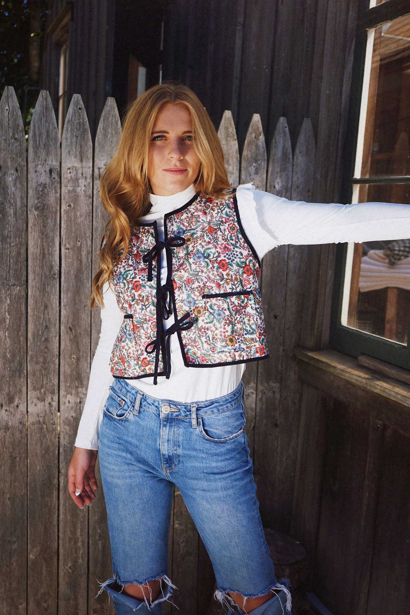 The Reversible Vienna Vest - Provincial Paisley